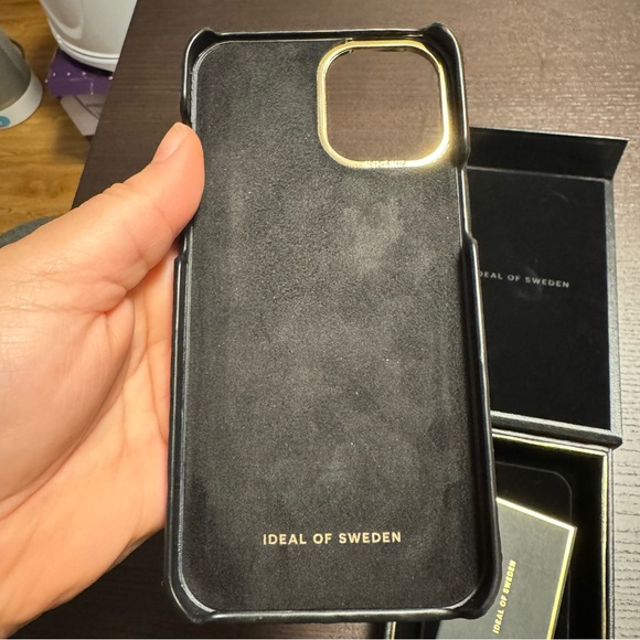 Statement Case 12 Pro Max Neo Noir Croco Strap Handle - Picture 6 of 11